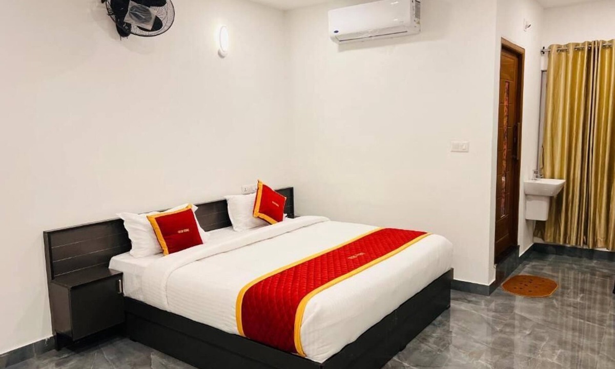 Vayittiri Hotel | Crescent Residency Wayanad