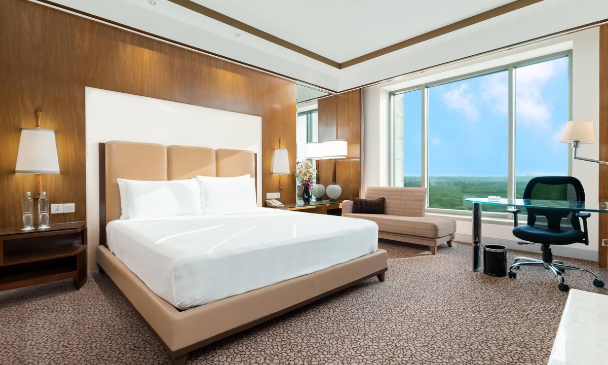 Okhla Phase I Hotel | Crowne Plaza Hotel New Delhi Okhla by IHG