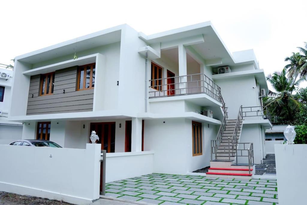 Kochi Villa | Crystal Villa Suite2 First Floor