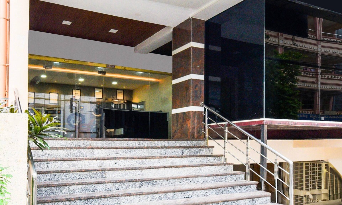 Madhapur House | Deluxe Halcyon Madhapur