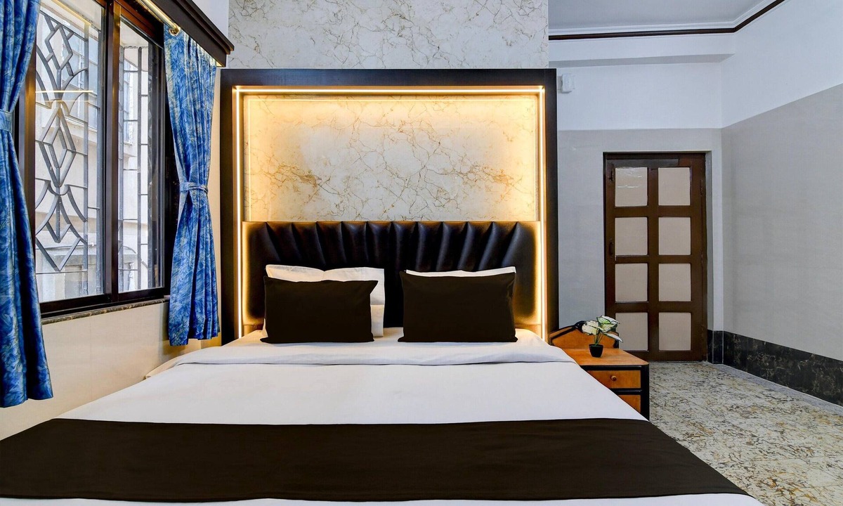 Kolkata House | Deluxe Hotel O Howrah Railway Station
