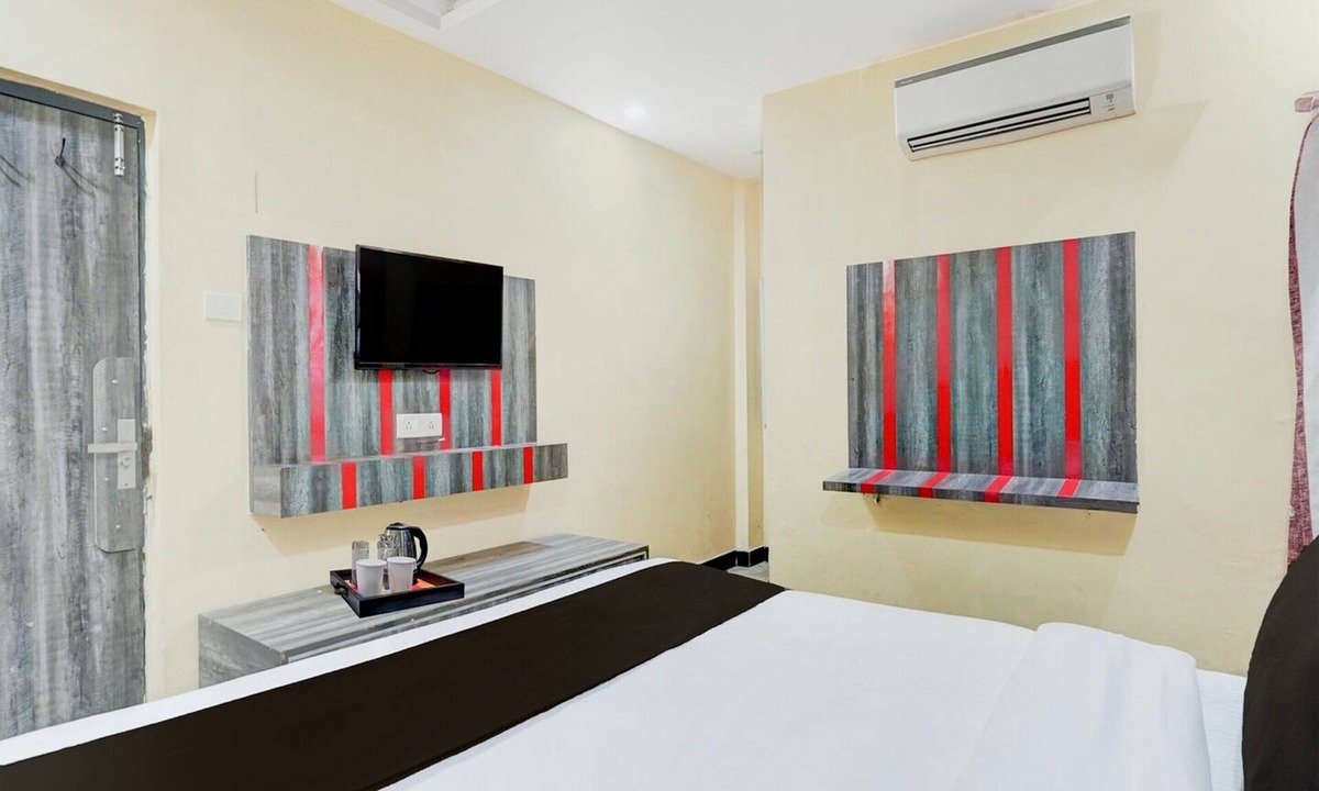 Civil Lines House | Deluxeamba Palace