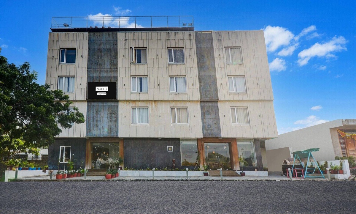 Udaipur District House | DeluxeGoverdhan Villas
