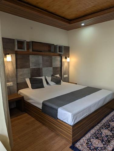 Shimla House | Deodar hill top home stay chail