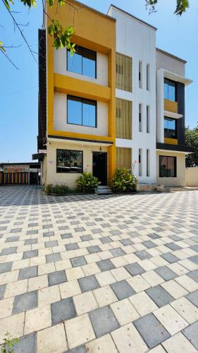 Daman Hotel | Devka House