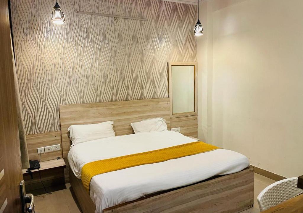 Old Gurgaon Hotel | Divineorchid