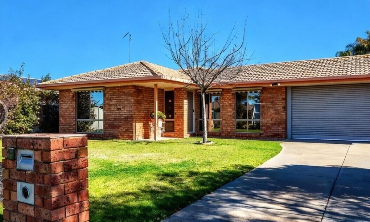 Echuca House | Echuca's Pawfect Accomodation