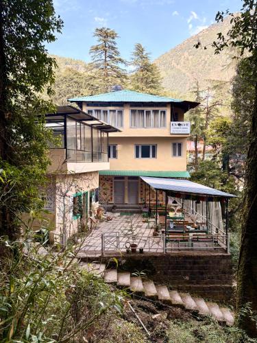 Bhagsu Nag Hostel | Eevolve Dharamkot - An Eco Hostel