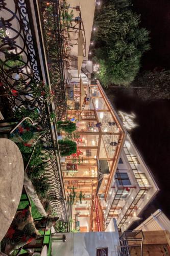 Bashisht Hotel | Ekaanth