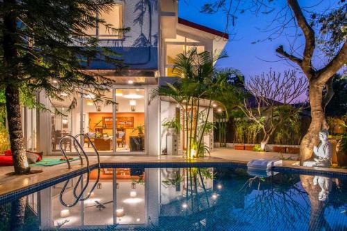 Devghar Villa | EL Cottage by VEO, StayVista - 3BHK with Plunge Pool & Bar