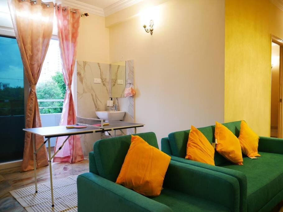 Serilingampally Apartment | Elegant 3BHK Apt near Gachibowli with All Amenities
