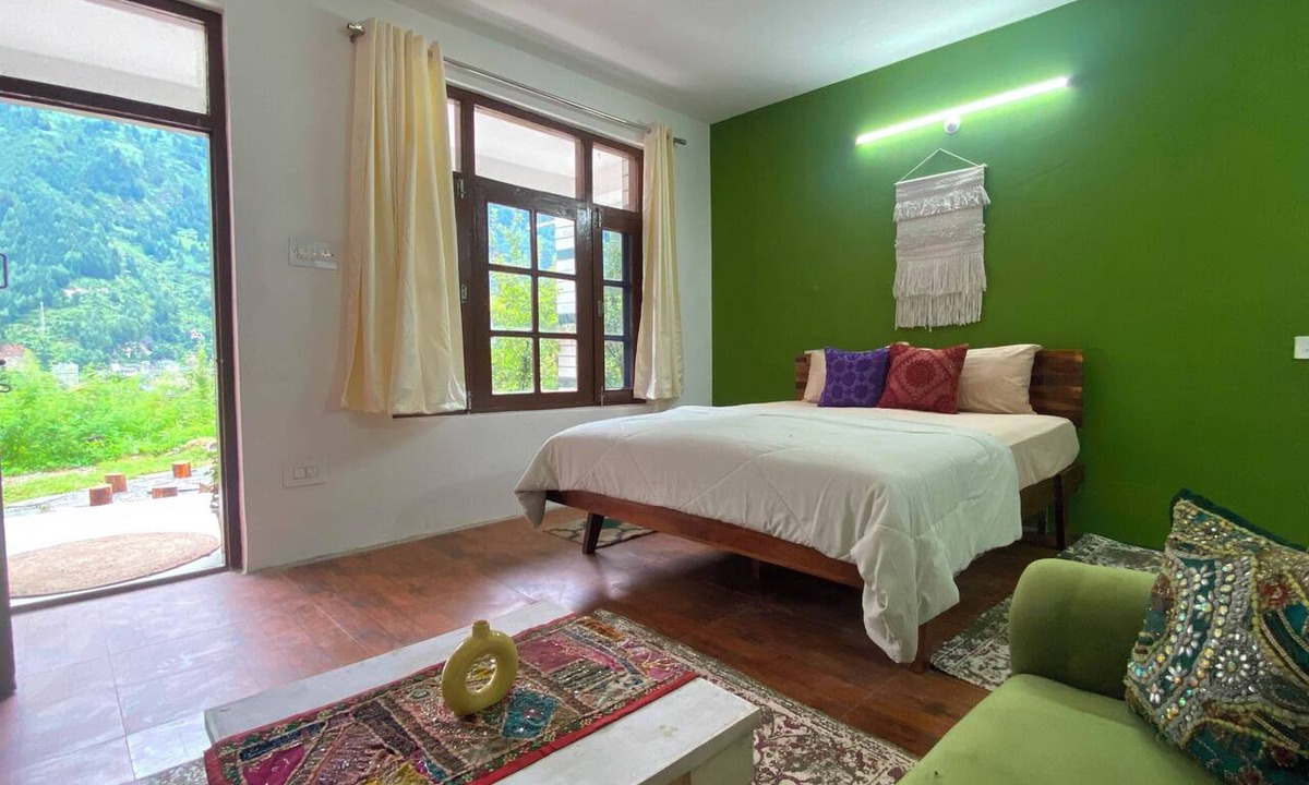 Old Manali Hotel | Elevn Stay Manali