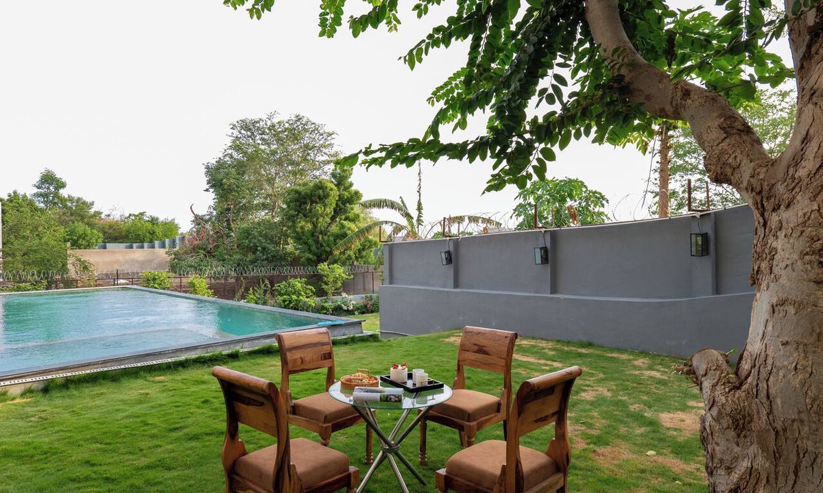 Bedla Apartment | ELIVAAS Miran with shared Pool & Garden