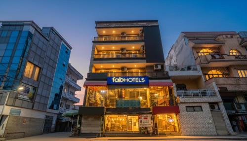 Kalkaji Hotel | FabExpress Dream Living
