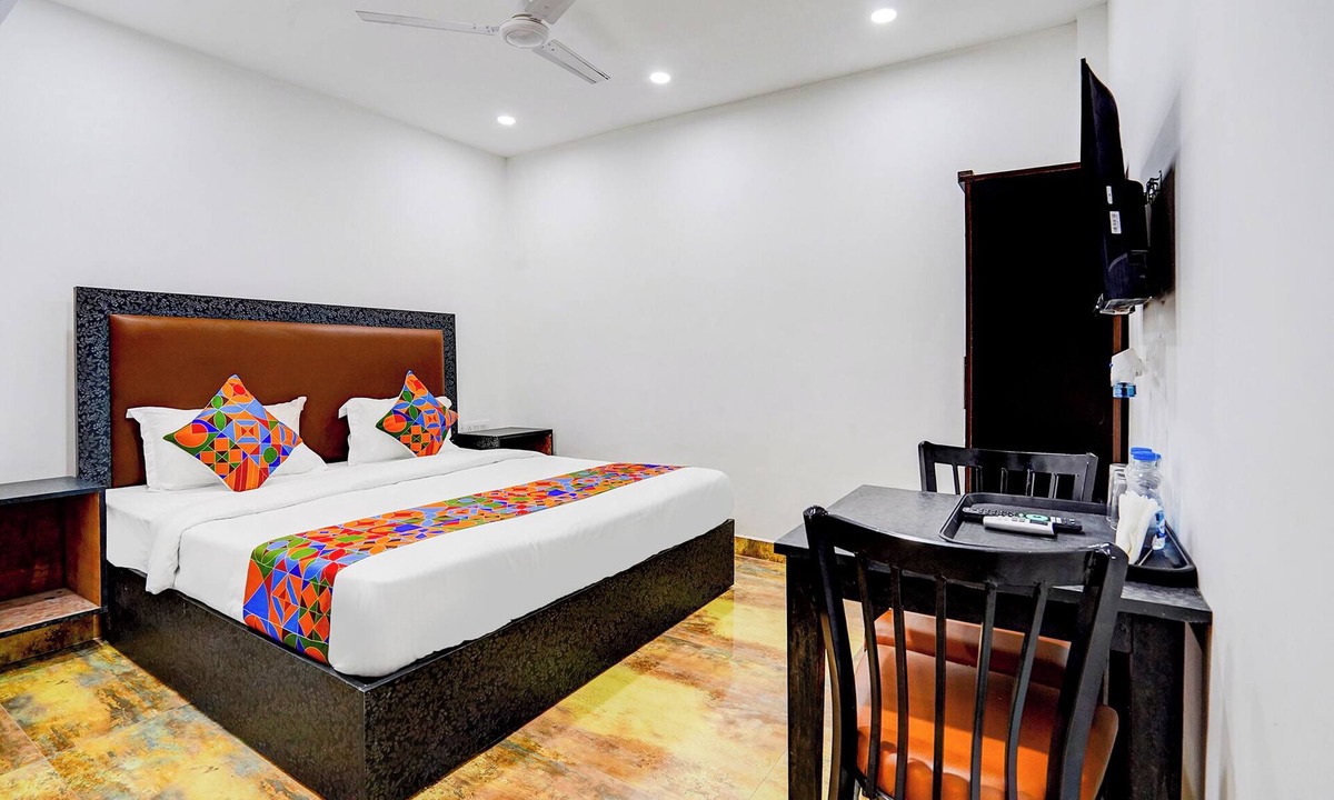 Greater Kailash Hotel | FabHotel Casa Royal - Greater Kailash