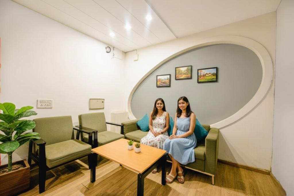Pitampura Hotel | FabHotel Dev Palace I - Pitampura