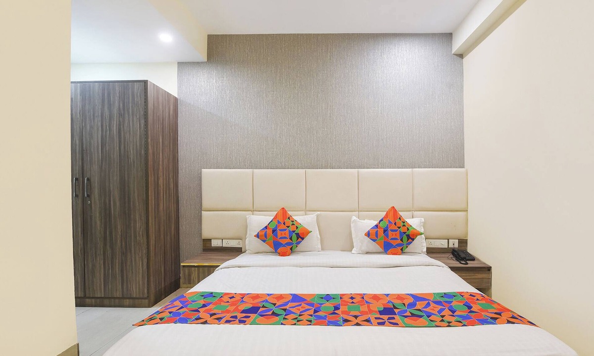 Gurugram Hotel | FabHotel Monsella