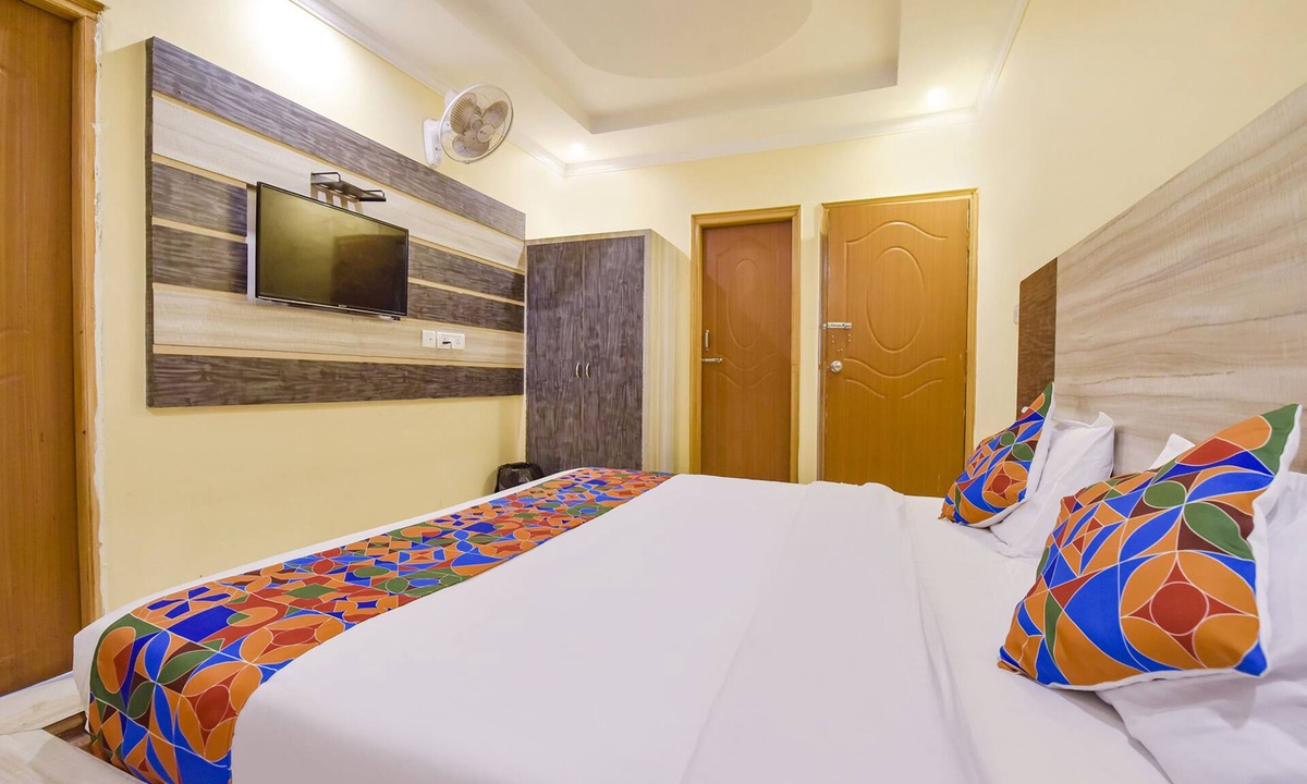 Landour Hotel | FabHotel Mountain View