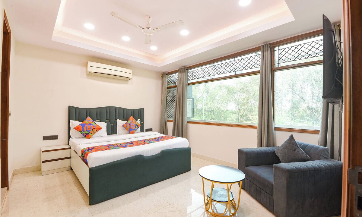 Pashim Vihar Hotel | Fabhotel Park View