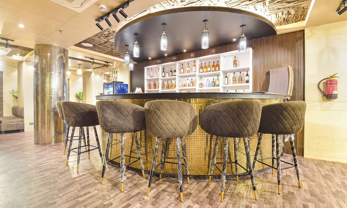 Jaipur Hotel | Fabhotel Pearl Square