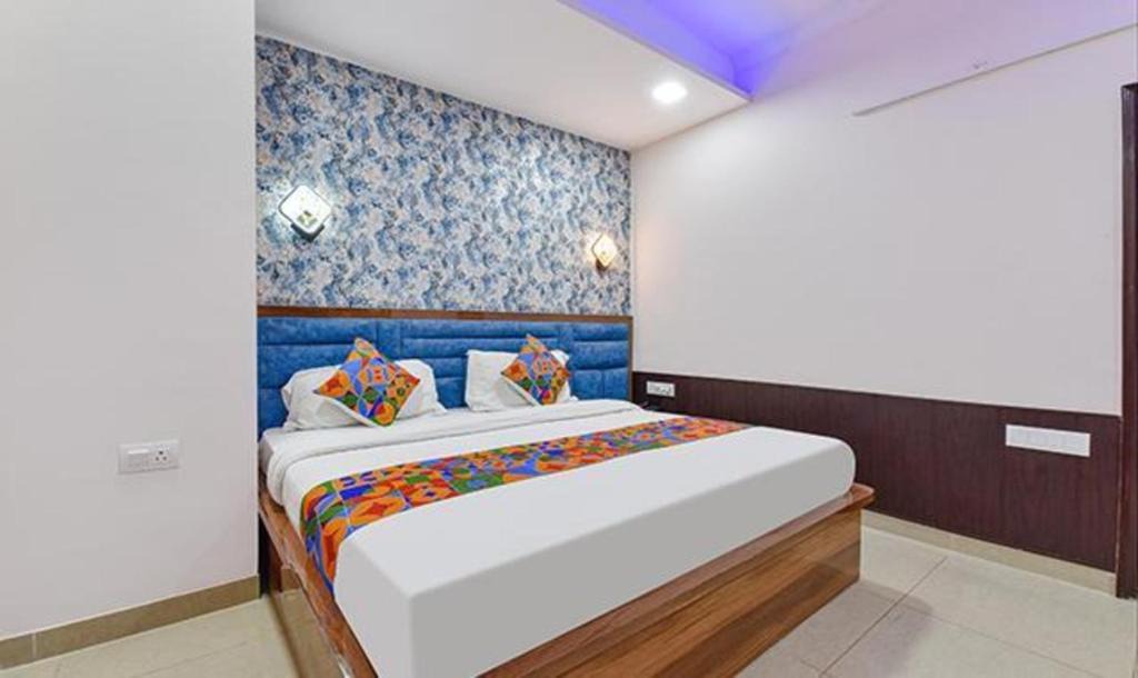 Gopalbari Hotel | FabHotel SR Mani Railway Station