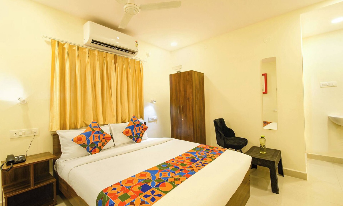 Medchal Hotel | Fabhotel Vk'S Gandimaisamma