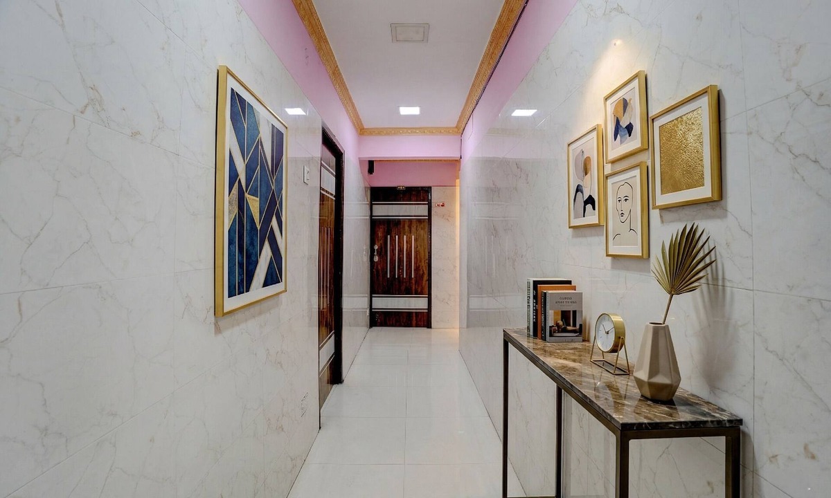 Chromepet Hotel | Fabhotel Yazhini Residency