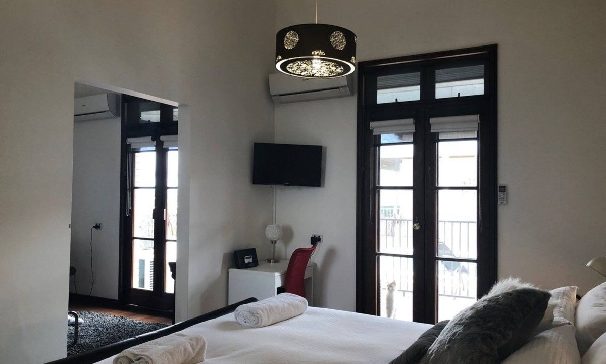 Northam House | Fairway Manor Accommodation
