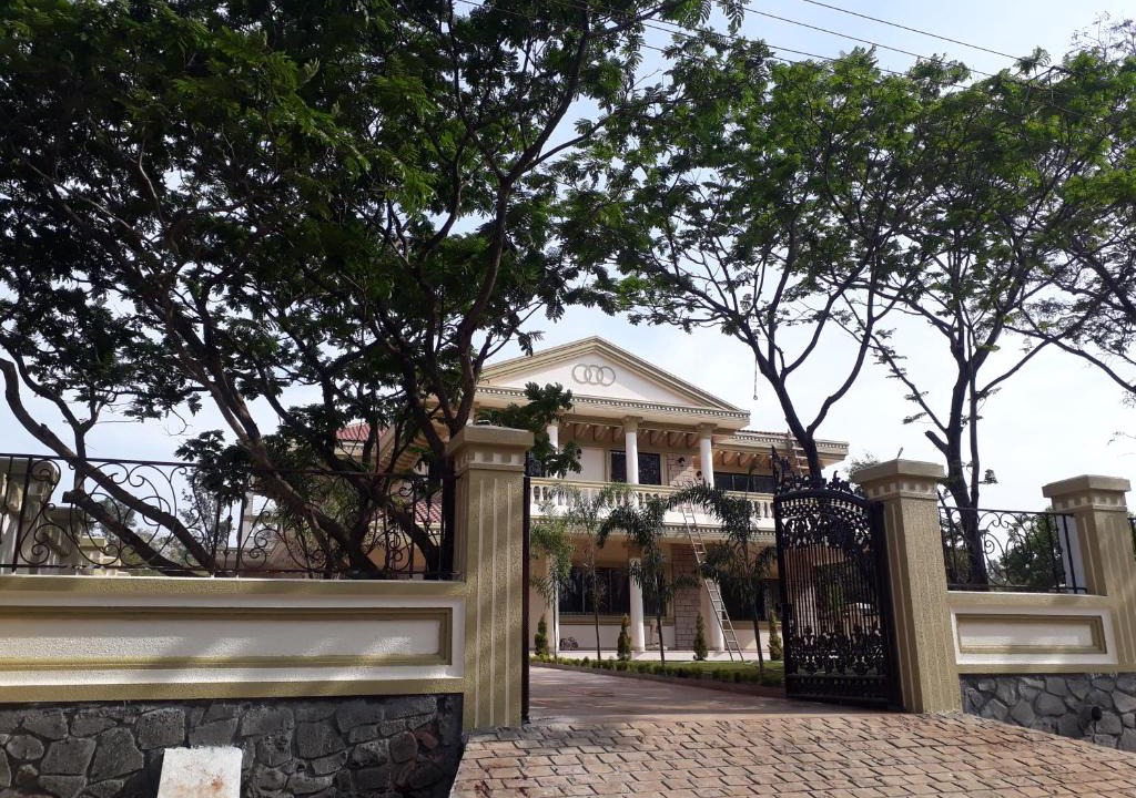 Kune Village Villa | Family Tides