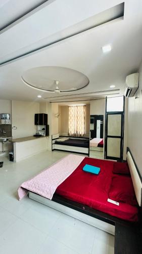 Malviya Nagar Bed & Breakfast | Flat in Malviya Nagar for 4 Guest near EHCC Hospital, GT, WTP, Patrika Gate Jawahar Circle