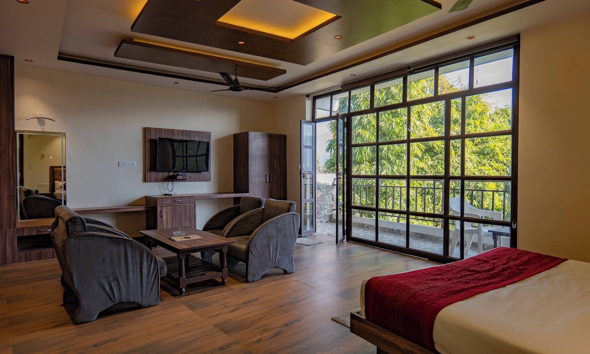 Dhikuli Hotel | Flying Sparrow Riverside Resort
