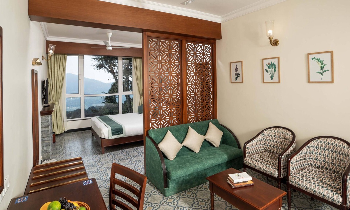 Chinnakanal Hotel | Fort Munnar