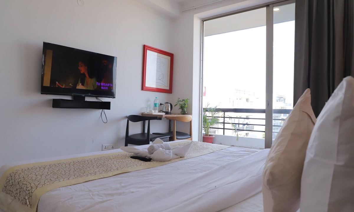 Sector 39 Hotel | FORTUNE AZALEA