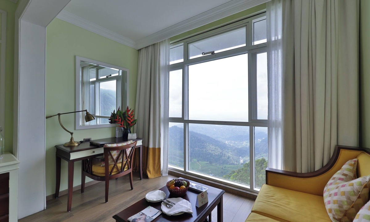Devikolam Hotel | Fragrant Nature Munnar - A Classified Hotel