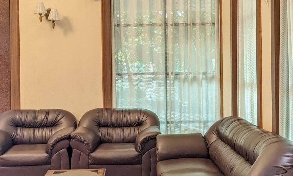 North Paravur Hotel | GOPIKA REGENCY