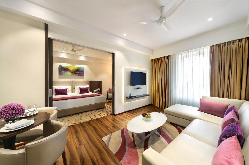 Kakinada Hotel | Grand Kakinada by GRT Hotels