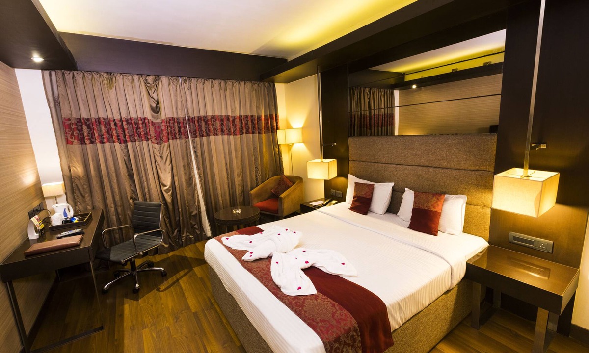 Porur Hotel | Grand Residence