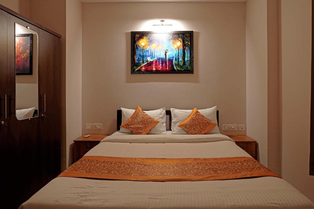 Mamangalam Apartment | Greenview Velora Suits