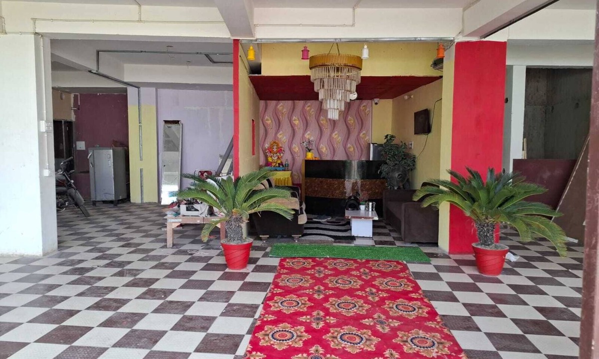 Danapur Hotel | Happy Guest House