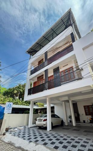 Kakkanad Hotel | Hawa Residency