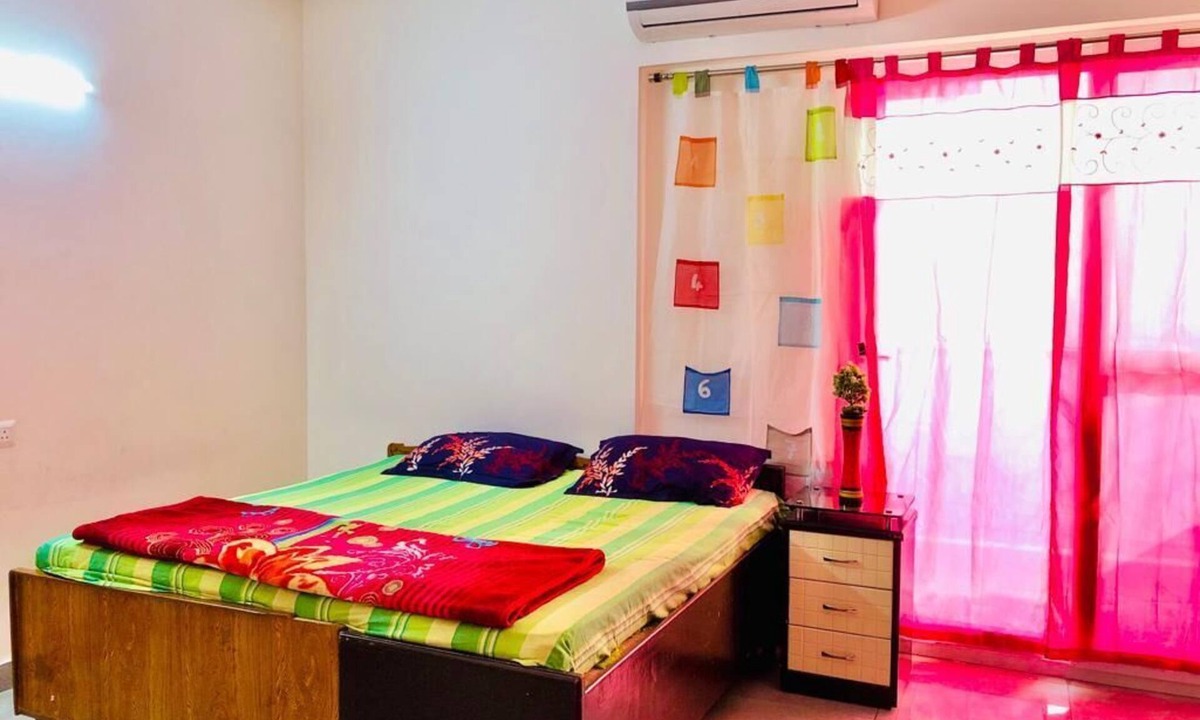 Indirapuram Apartment | High-rise, Most Private, No Noise, Room & Common Areas