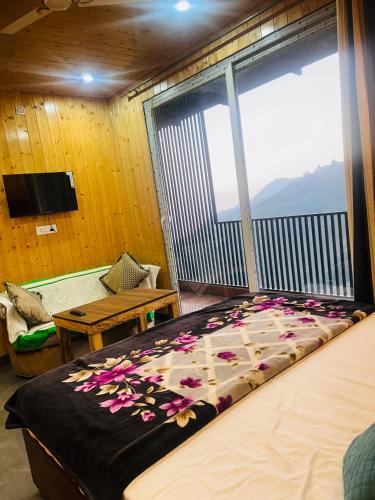 Library Road House | Hillside Heaven Homestay