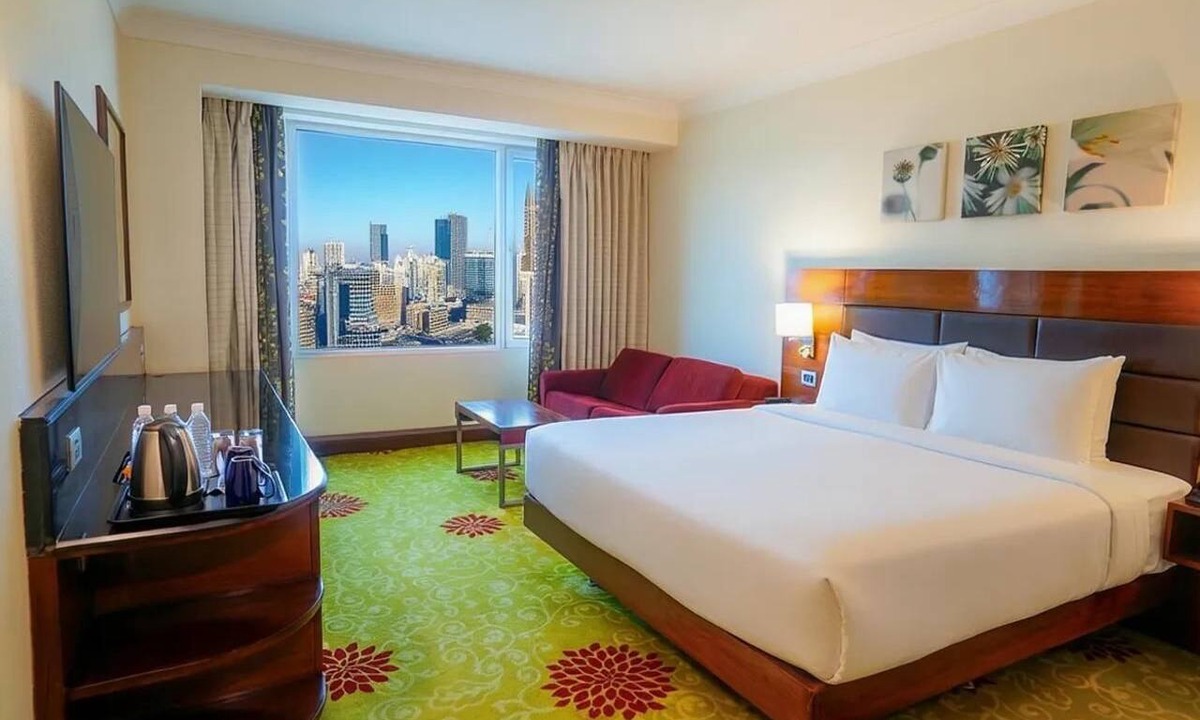 New Delhi Hotel | Hilton Garden Inn New Delhi/Saket