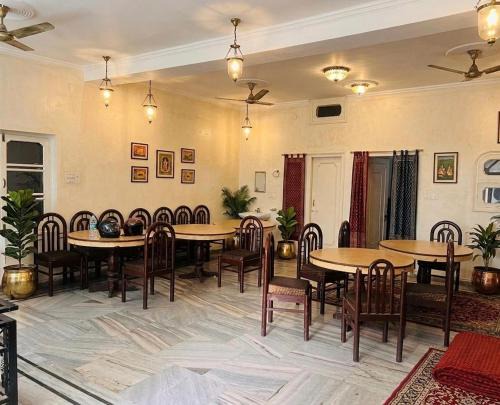 Sakoli Hotel | Himani Chamunda