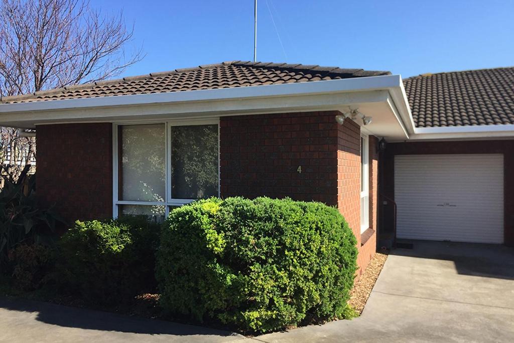 Queenscliff House | Homely