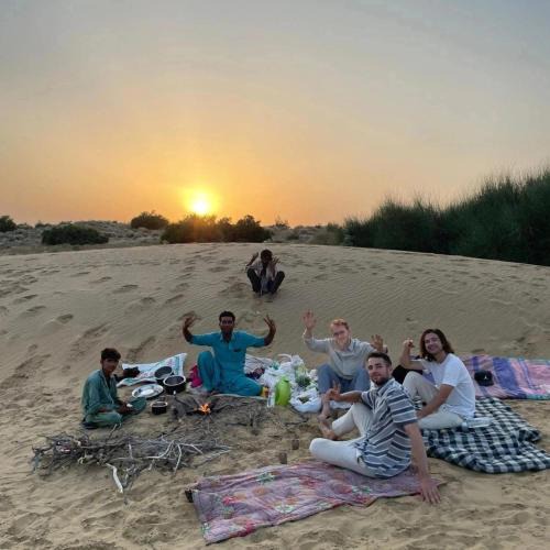 Amar Sagar Pol Hostel | Hostel Camel Castle & Safari