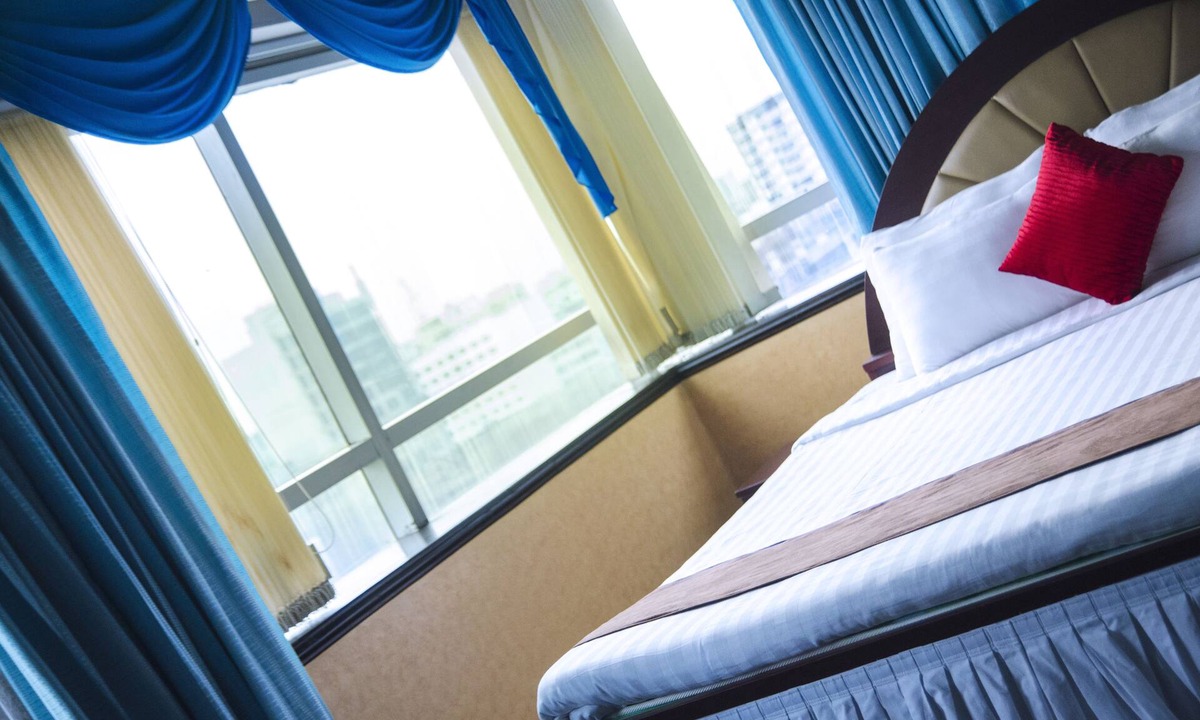 Dhaka Hotel | Hotel 71