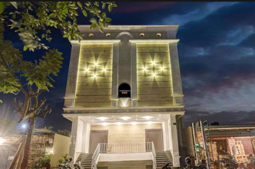Gomti Nagar Hotel | Hotel Aurelia Grand Lucknow Couple Friendly