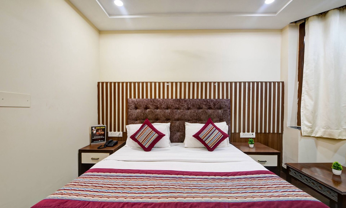 Jangpura Hotel | Hotel Batra Holiday Home