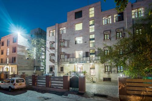 Vrindavan Hotel | Hotel Bhakti Dhama